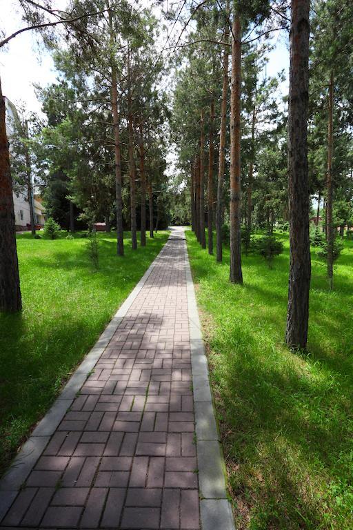 Olympica Hotel Алма Ата Екстериор снимка