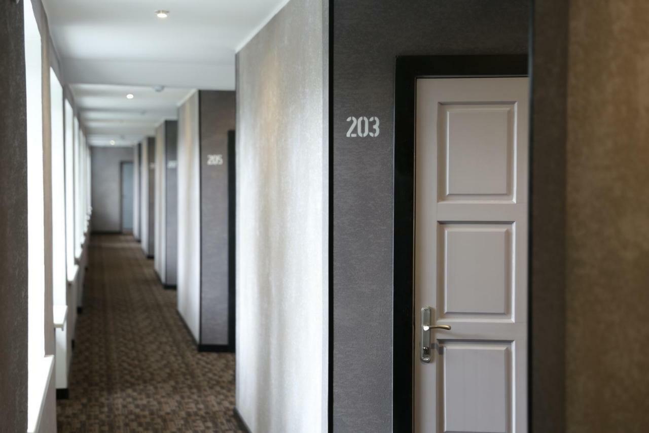 Olympica Hotel Алма Ата Екстериор снимка